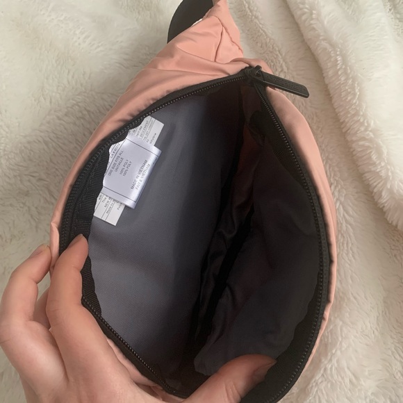 Adidas Fannypack - Picture 3 of 3